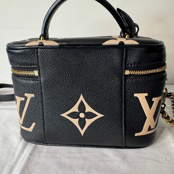 Louis Vuitton Empreinte Monogram Giant Vanity PM Black and Beige - Picture 2 of 13